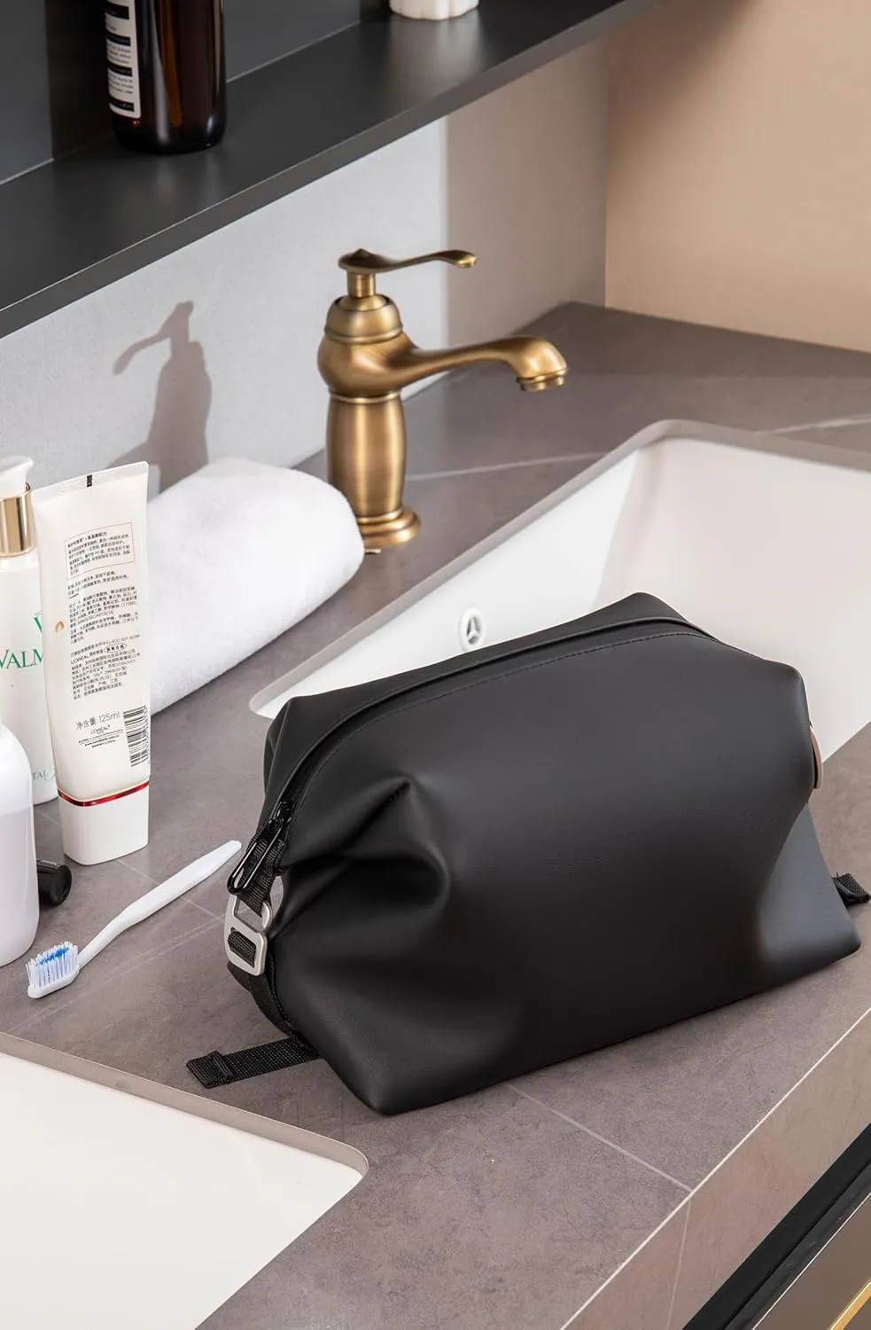 6.5" 3L Large Silicone Dopp Kit,Waterproof Leakproof Toiletry Bag,Foldable Travel Makeup Case for Mens Womens,Black