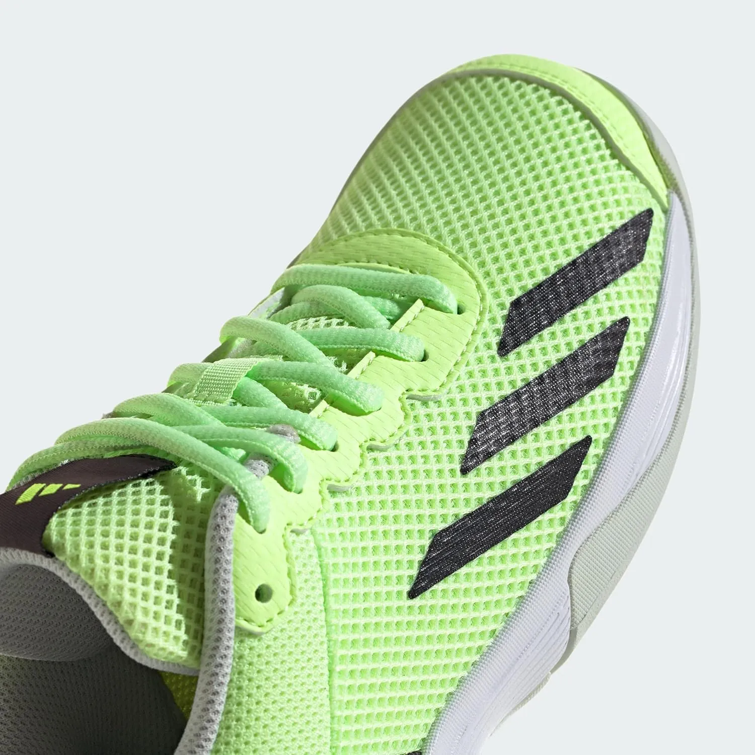 adidas Unisex-Child Court Flash Sneaker