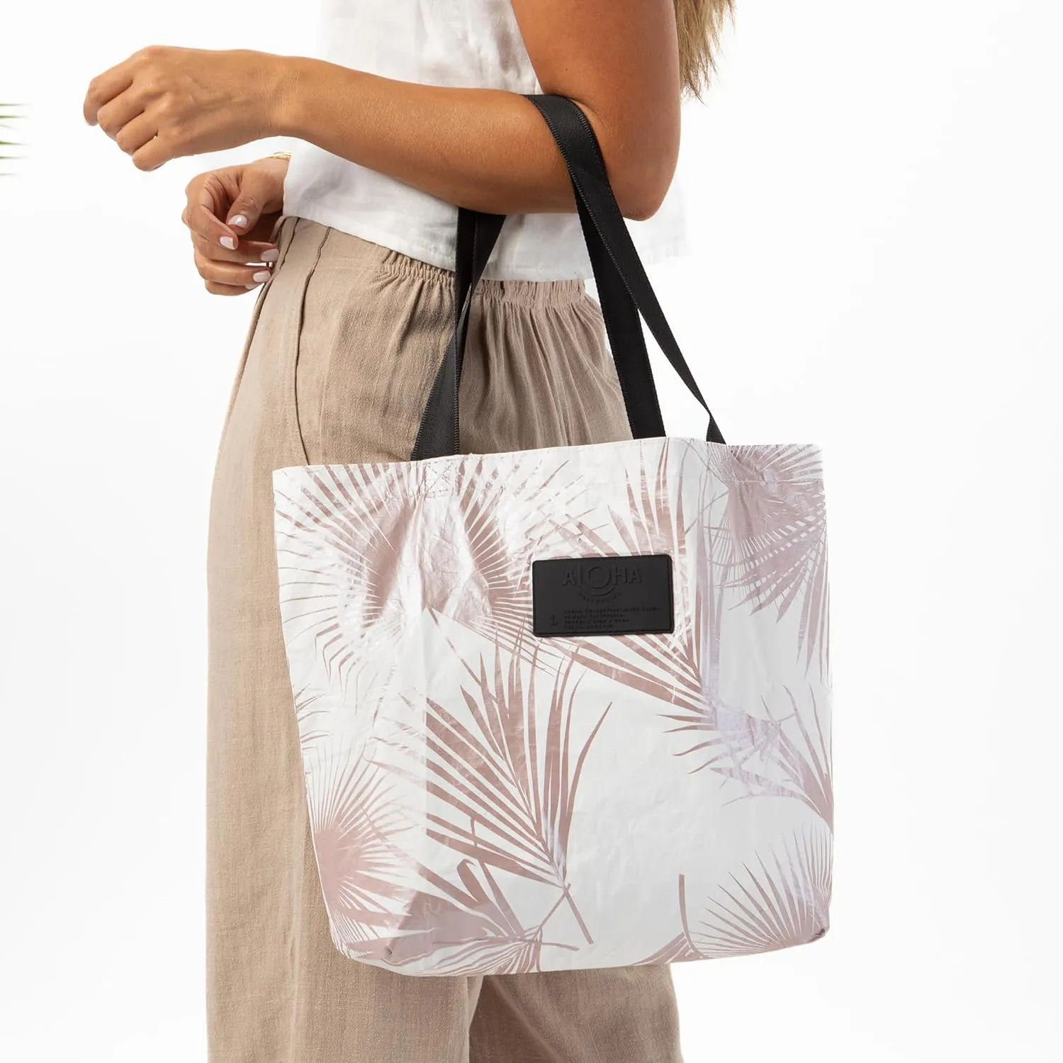 ALOHA Collection Reversible Tote - Splash-Proof Beach & Travel Tote, Easy to Clean (17" x 13")