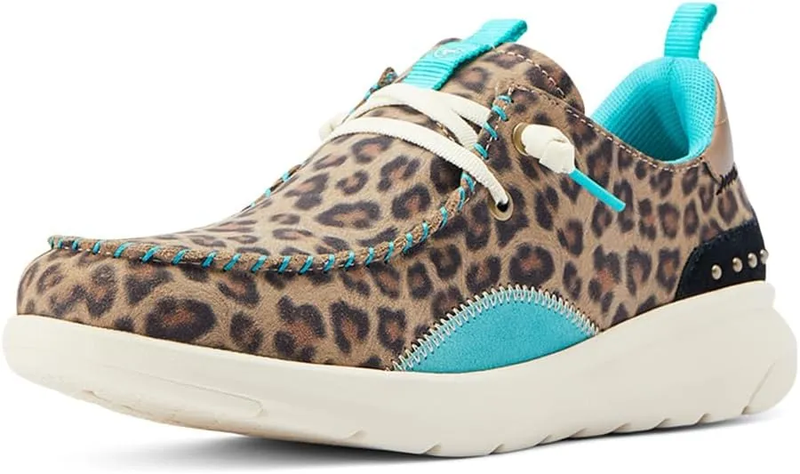 ARIAT Women's Studs Camo Hilo Casual
