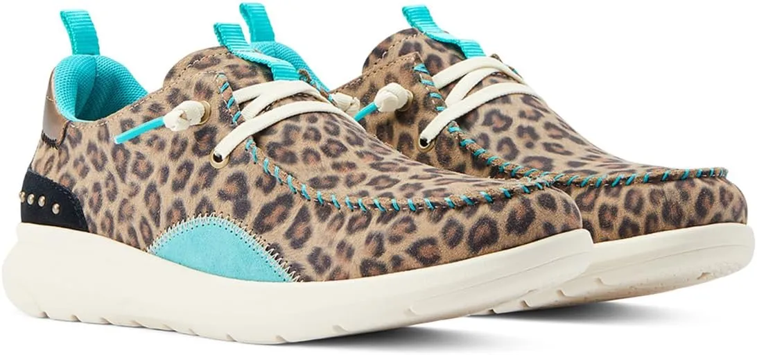 ARIAT Women's Studs Camo Hilo Casual