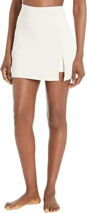 Beyond Yoga Heather Rib Hold Court Skirt for Women Offers Pull-On Style, Short Length Silhouette, and Slit on The Front