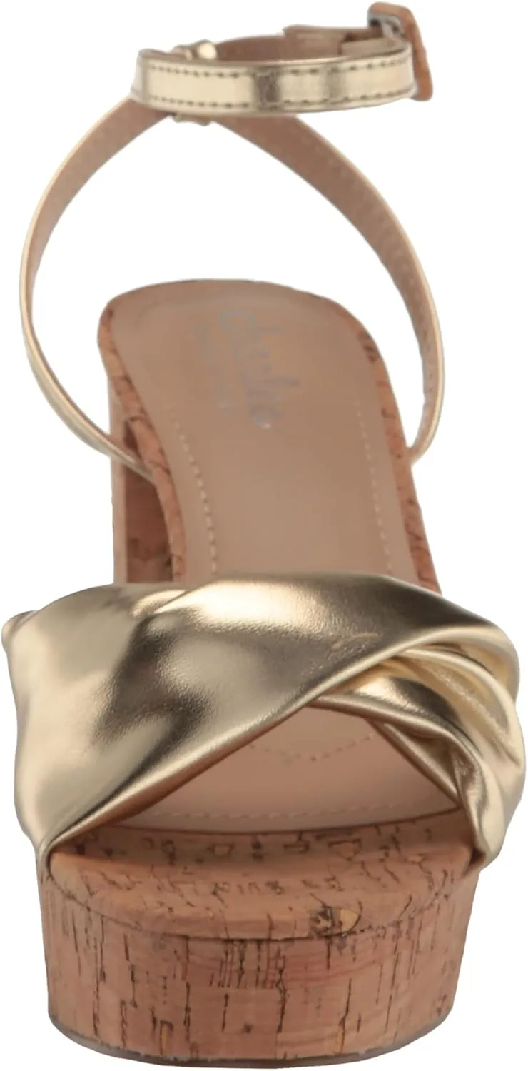 Charles by Charles David Women's Madelina Sandal