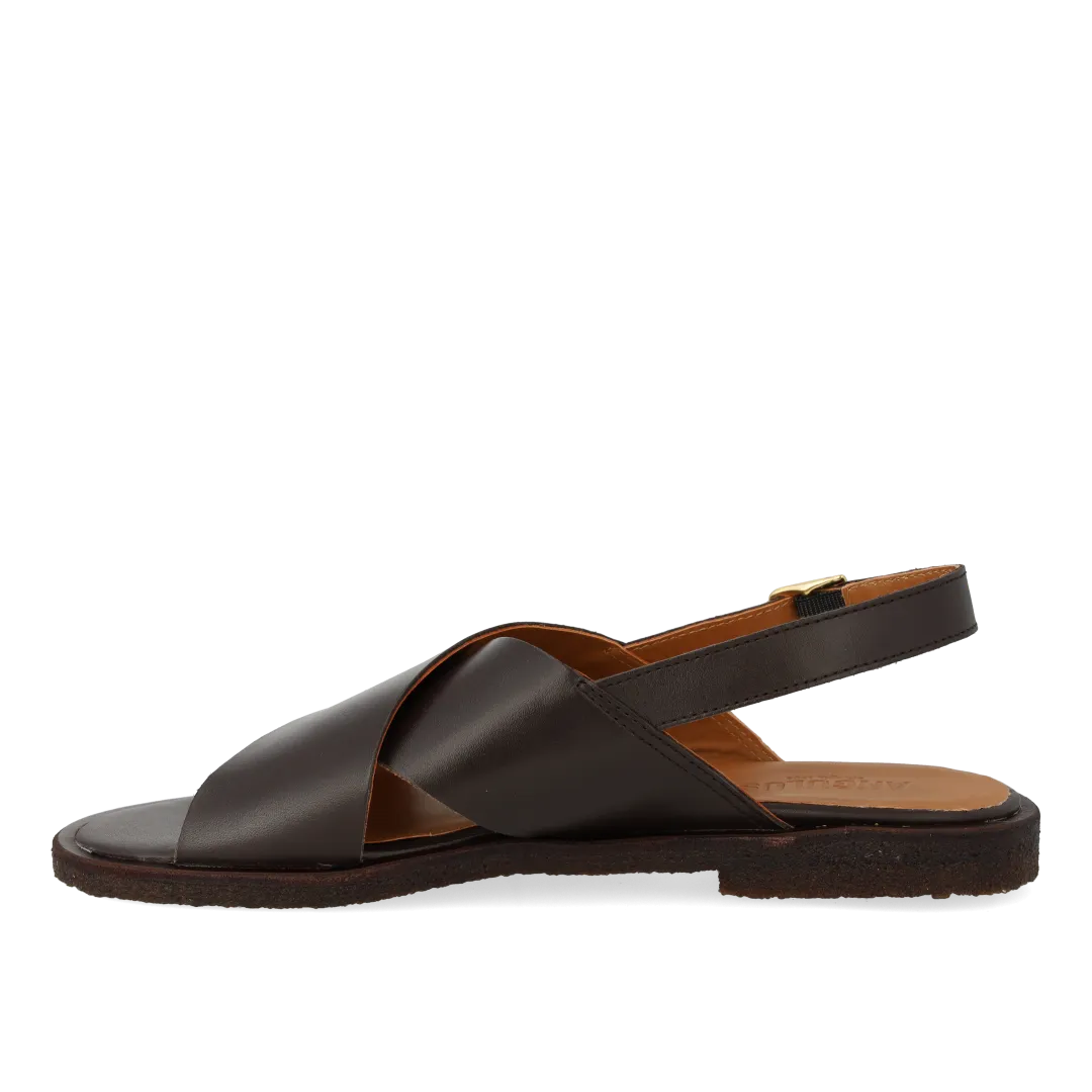 Classic cross sandal
