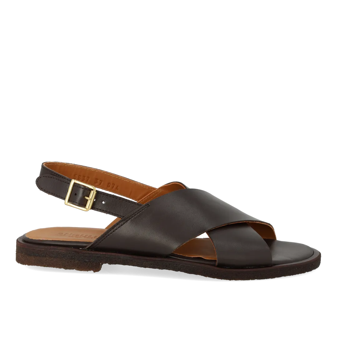 Classic cross sandal