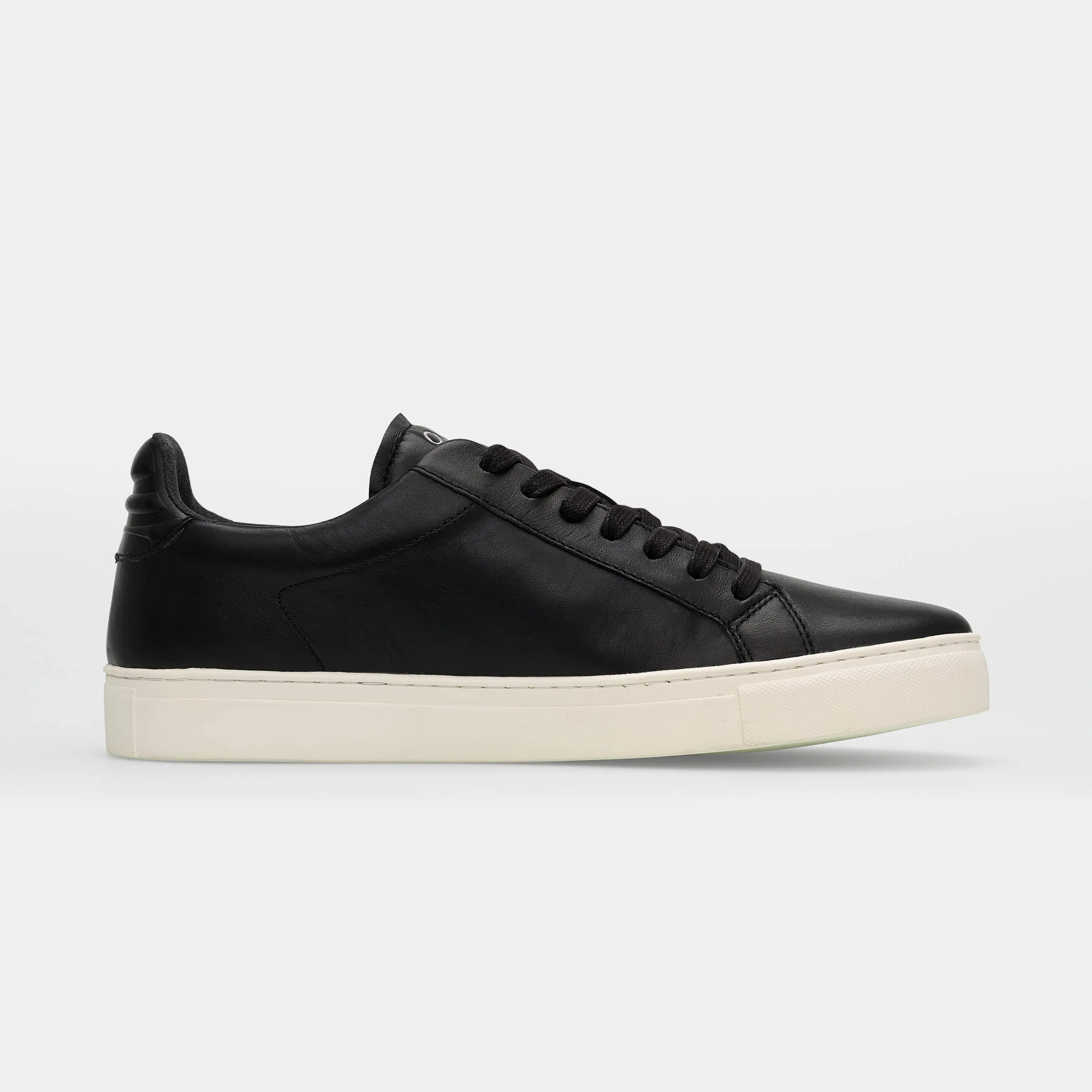 Concave Sneaker - Black/White/Silver
