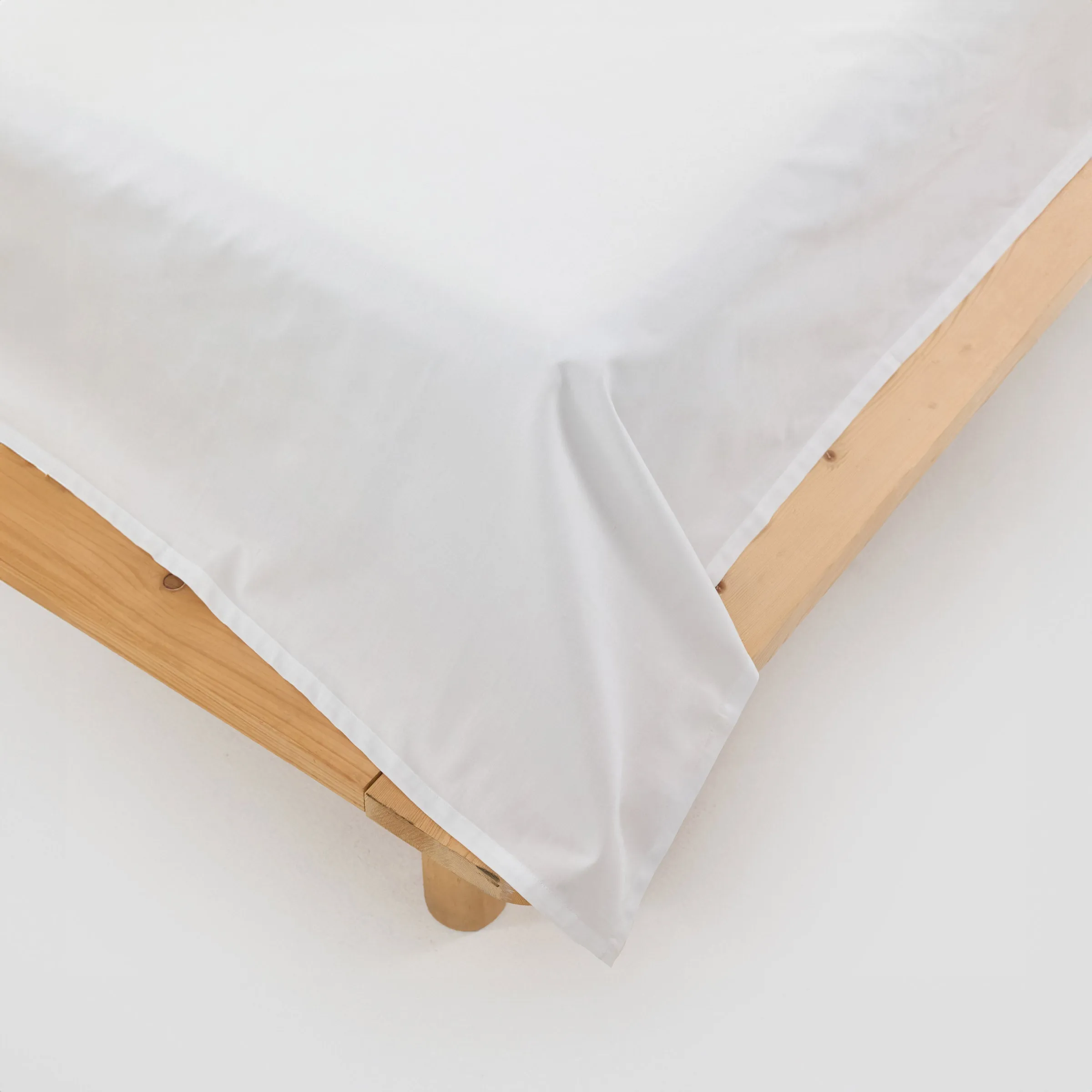 Crisp White Flat Sheet