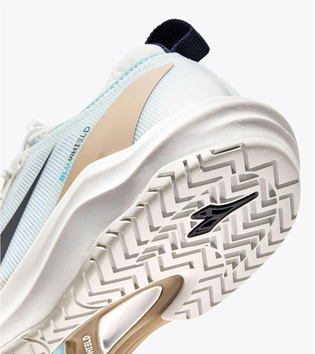 Diadora Women's Speed Blushield Fly 4  All Ground Tennis Shoe