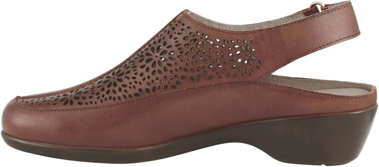 Easy Spirit Women's Dawn Clog