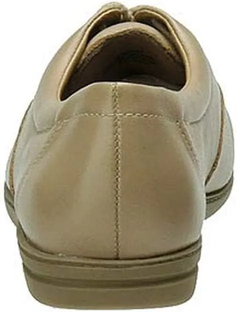 Easy Spirit Women's Motion Leather Oxford