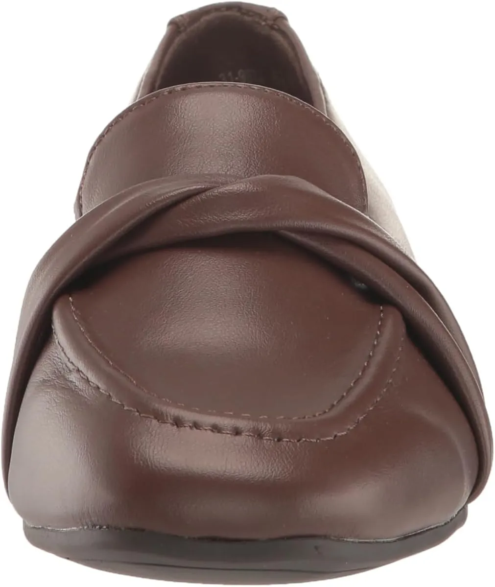 Easy Street Women's Betty Sneaker