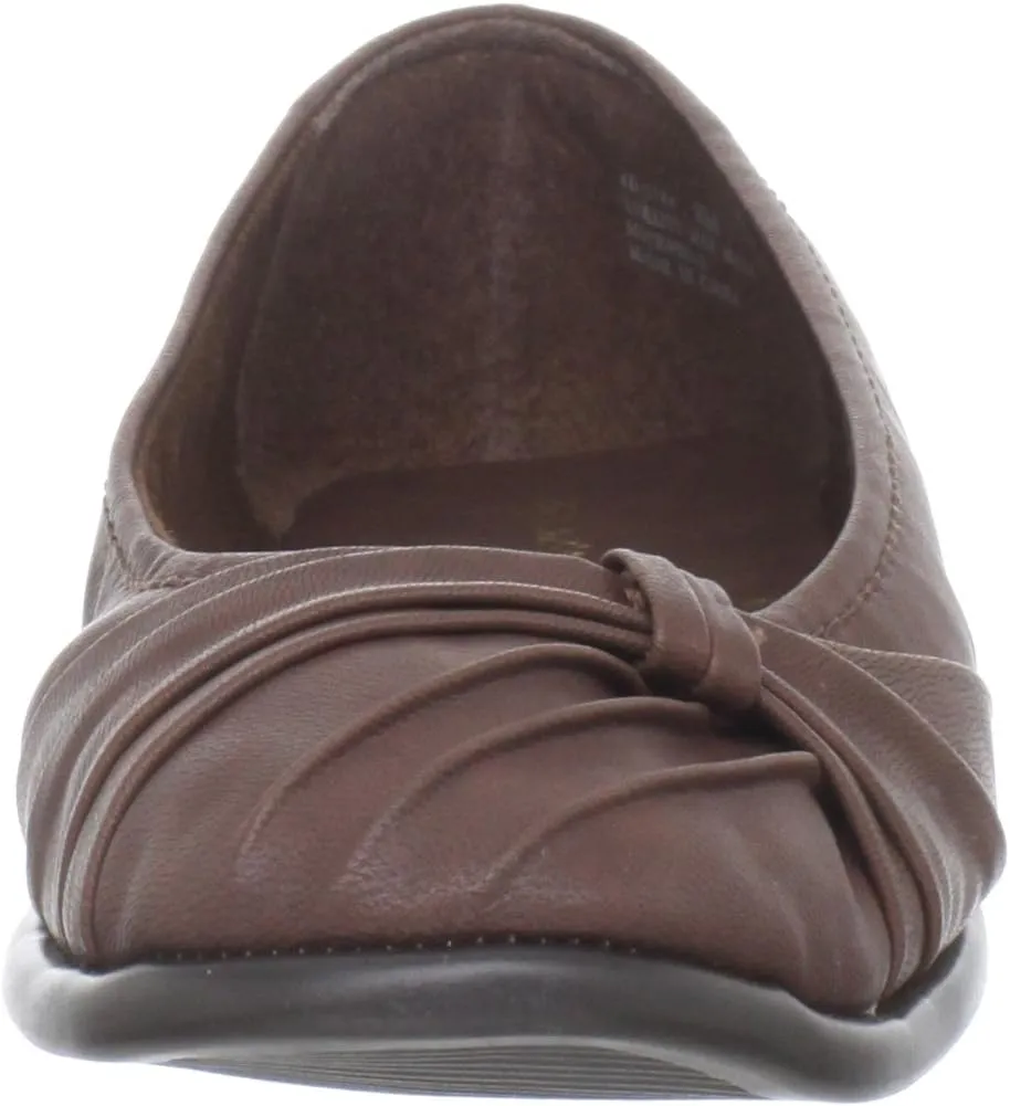 Easy Street Women's Giddy Ballet Flat