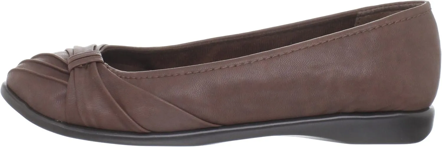 Easy Street Women's Giddy Ballet Flat