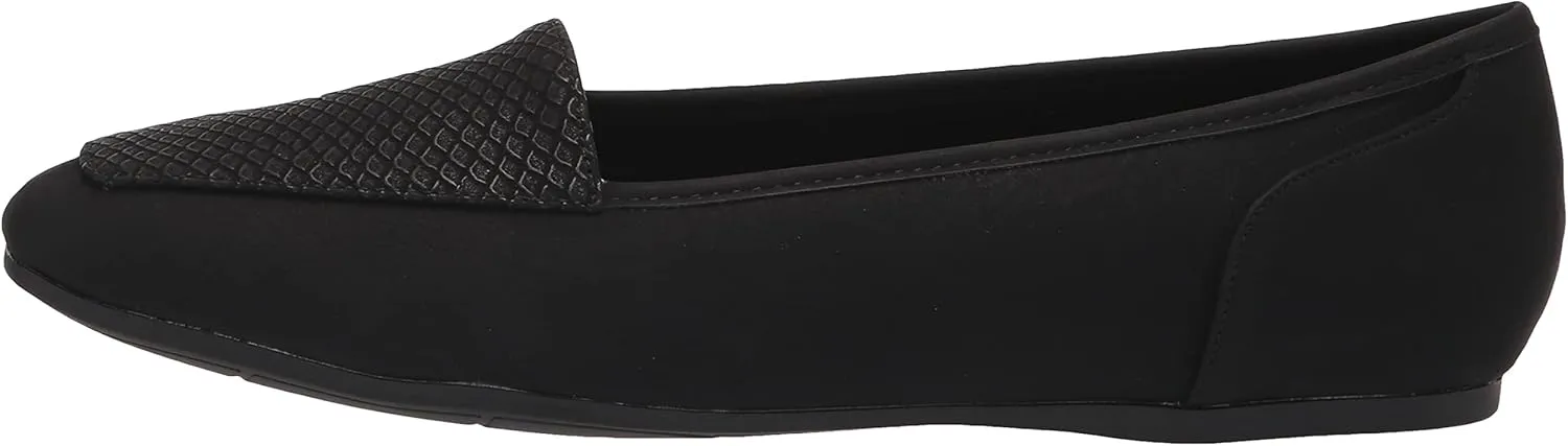 Easy Street Women's Thrill Flat Sneaker