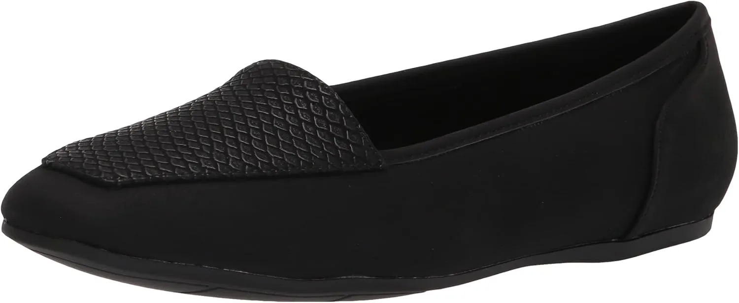 Easy Street Women's Thrill Flat Sneaker