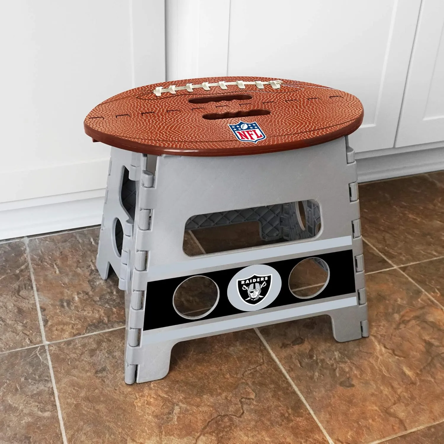 FANMATS 24446 Las Vegas Raiders Folding Step Stool - 13in. Rise