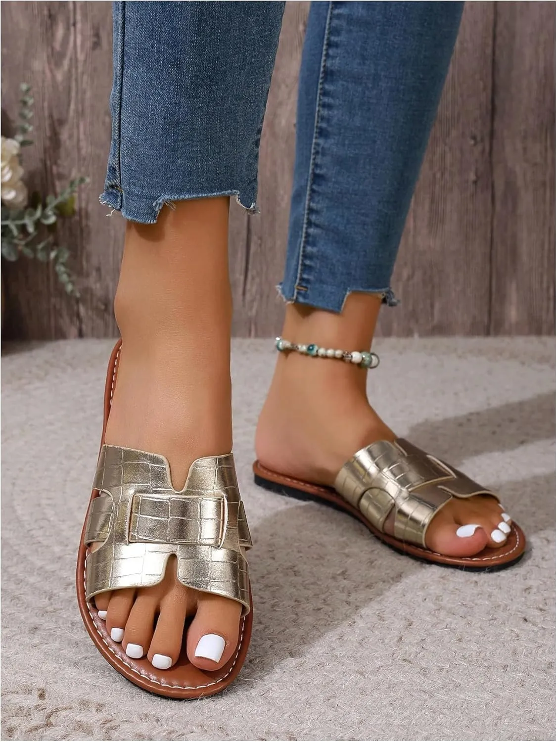 GORGLITTER Women's Open Toe Dressy Beach Sandal Trendy 2025 Comfy Flat Slide Summer Sandals