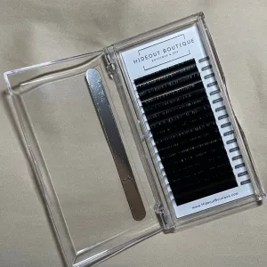 Hideout Classic Super Matte Flat Lashes