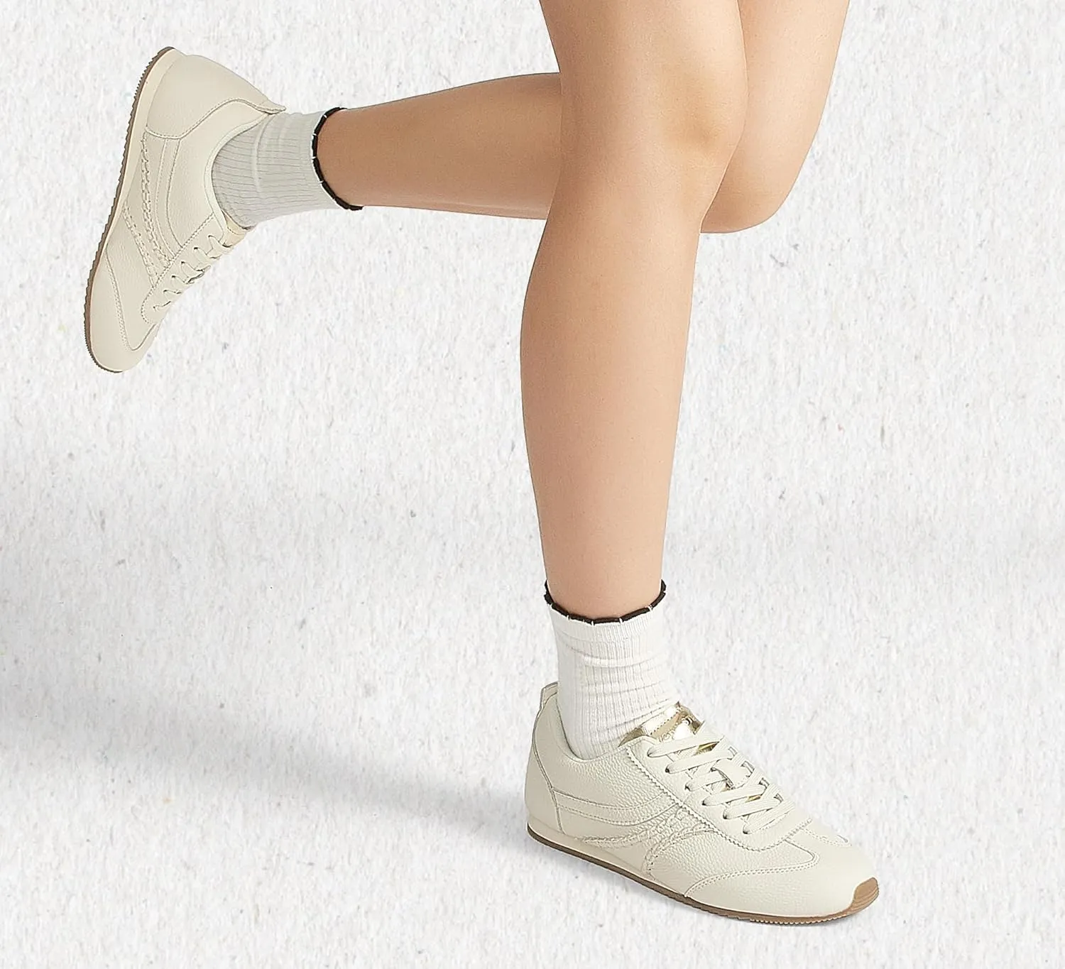 LUCKY STEP Women's Fashion Sneakers Low Profile Trending Lightweight Comfortable Casual Walking Workout Retro Athletic Low Top Tennis Shoes