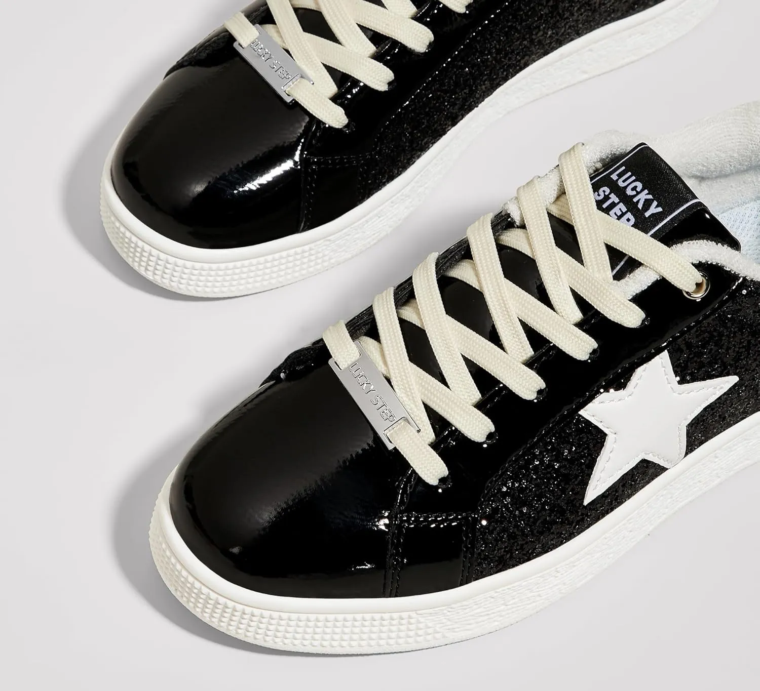 LUCKY STEP Women's Fashion Star Sneaker Lace Up Low Top Comfortable Cushioned Walking Shoes
