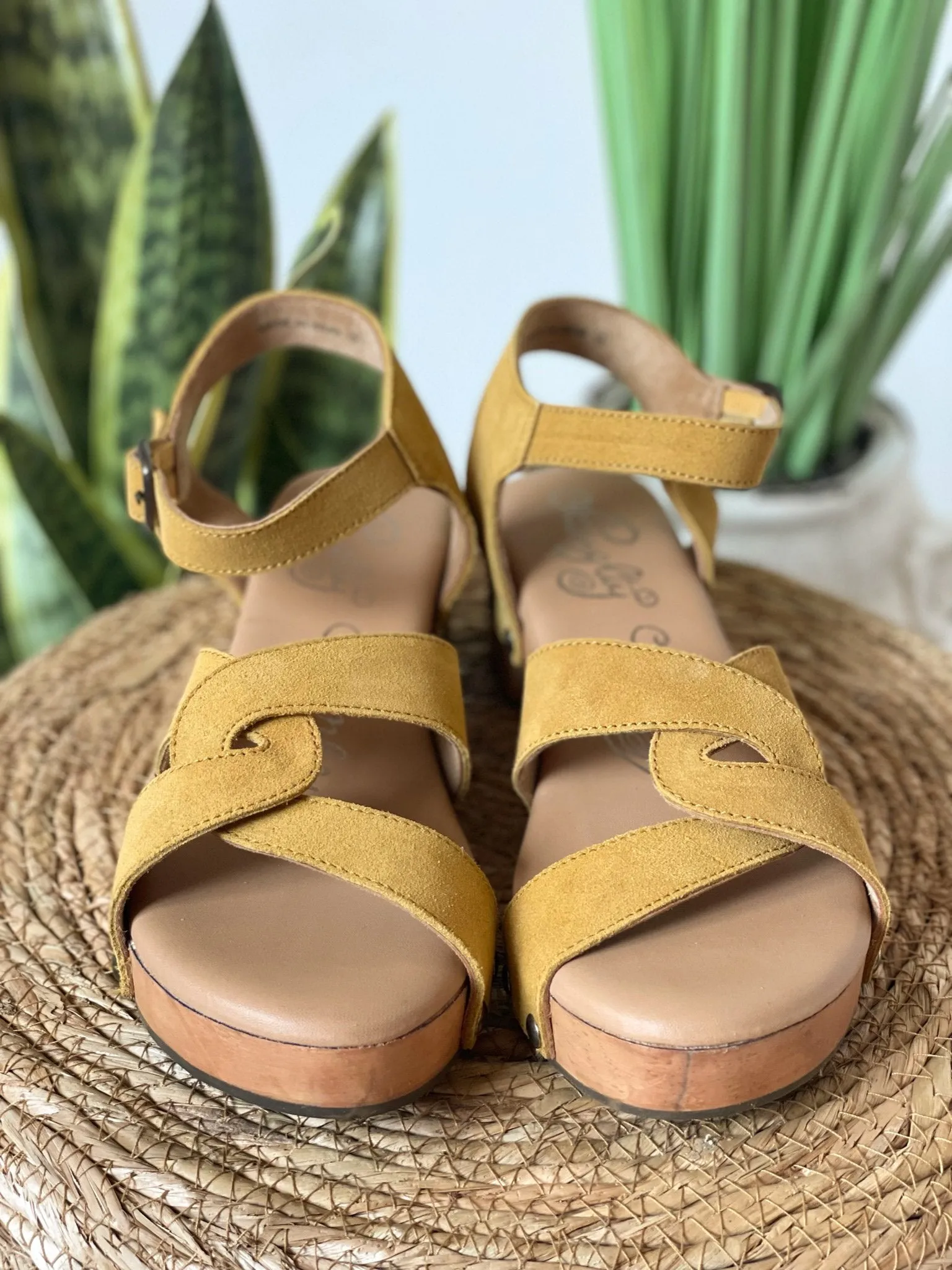 Naughty Monkey Strausse in Mustard