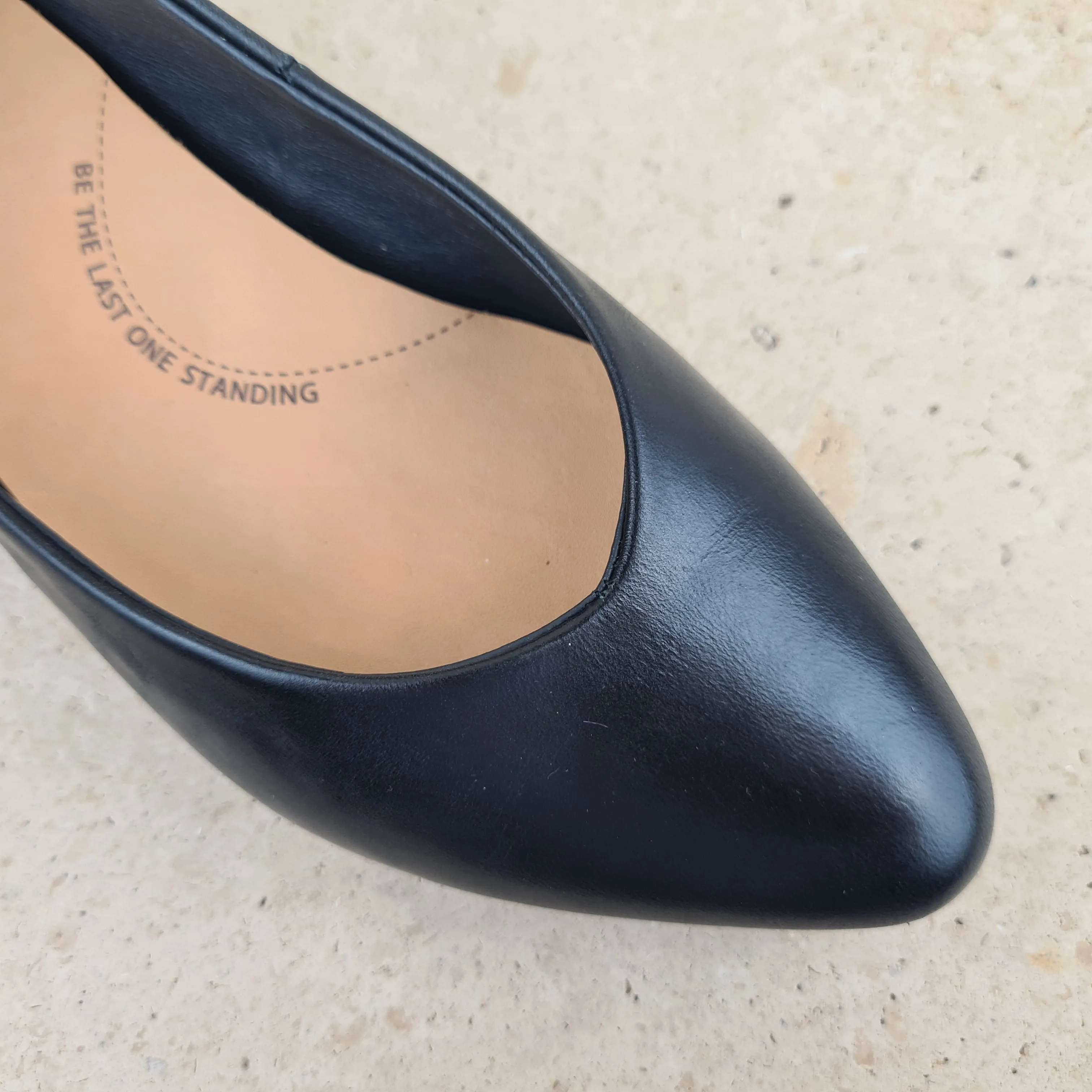 Odus Xf Black Leather