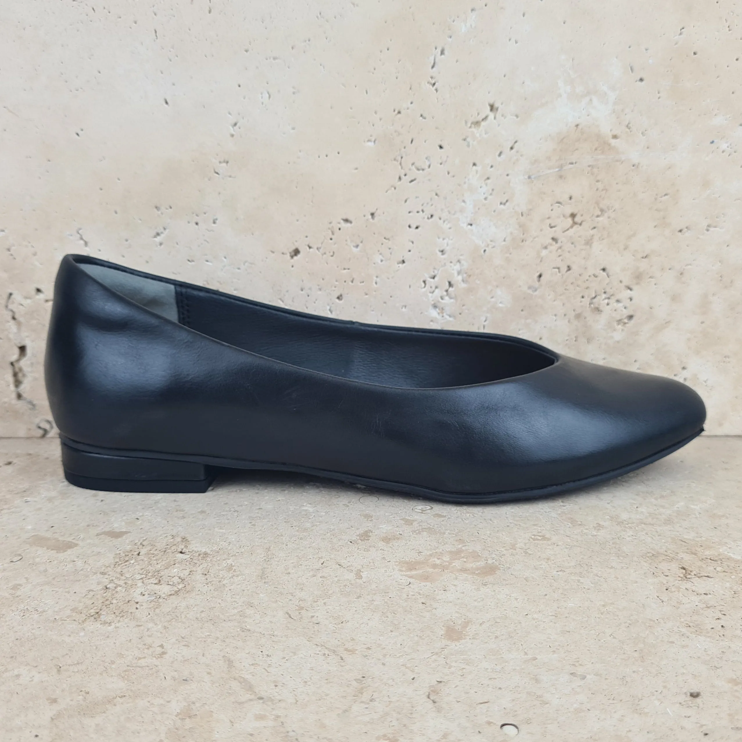 Odus Xf Black Leather