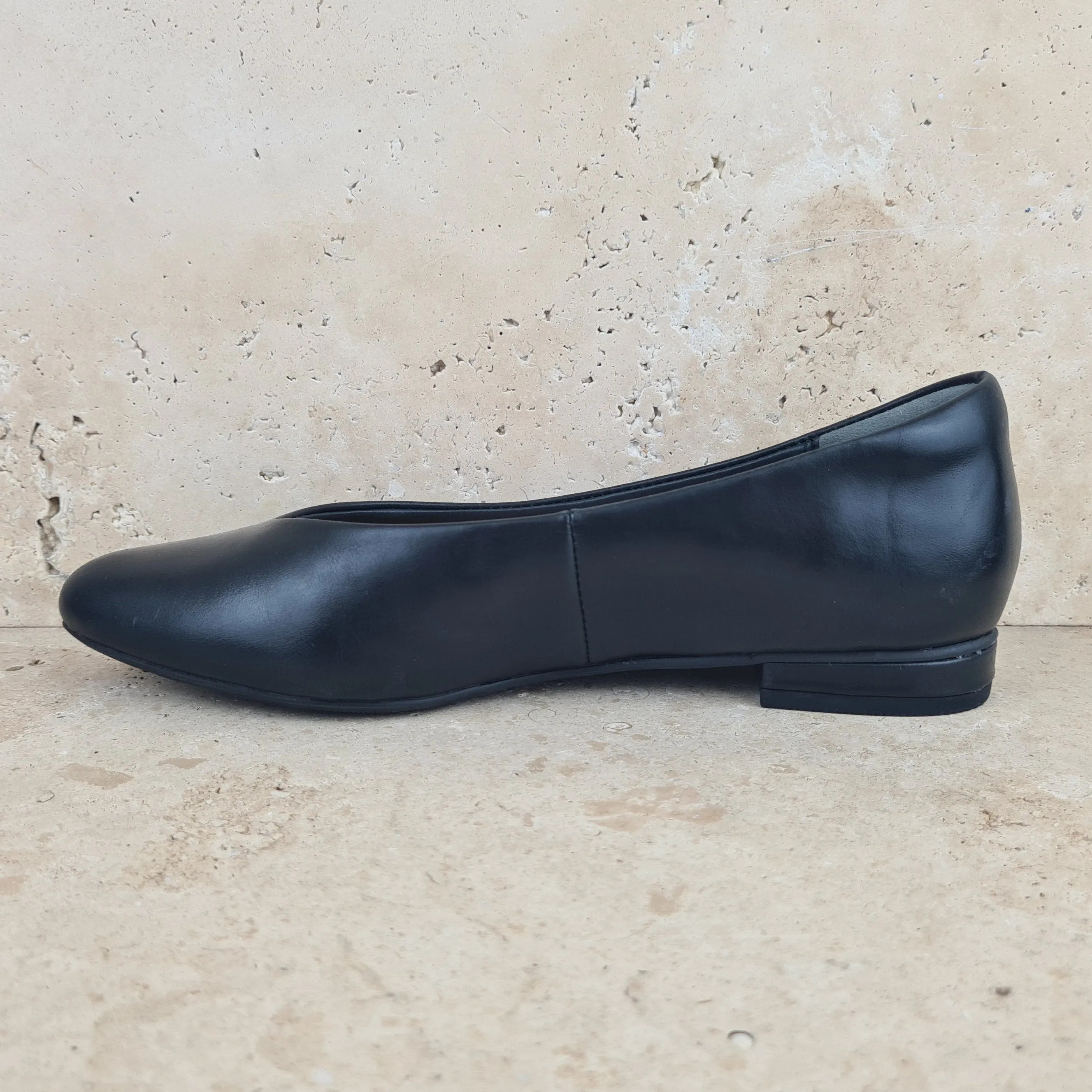 Odus Xf Black Leather