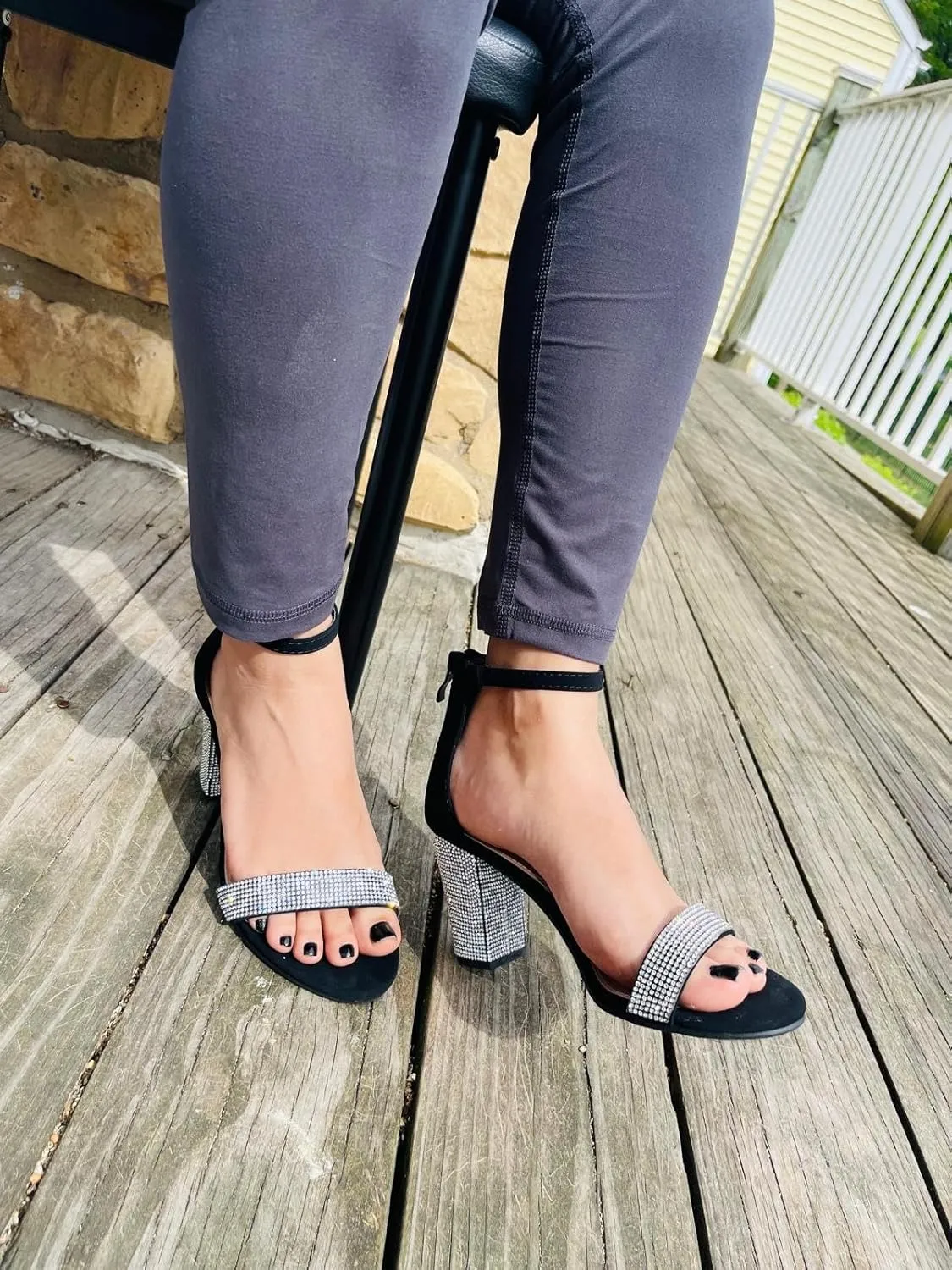 Over the Toe Strap Ankle Wrap Strap Heel， Open Toe Medium Heel