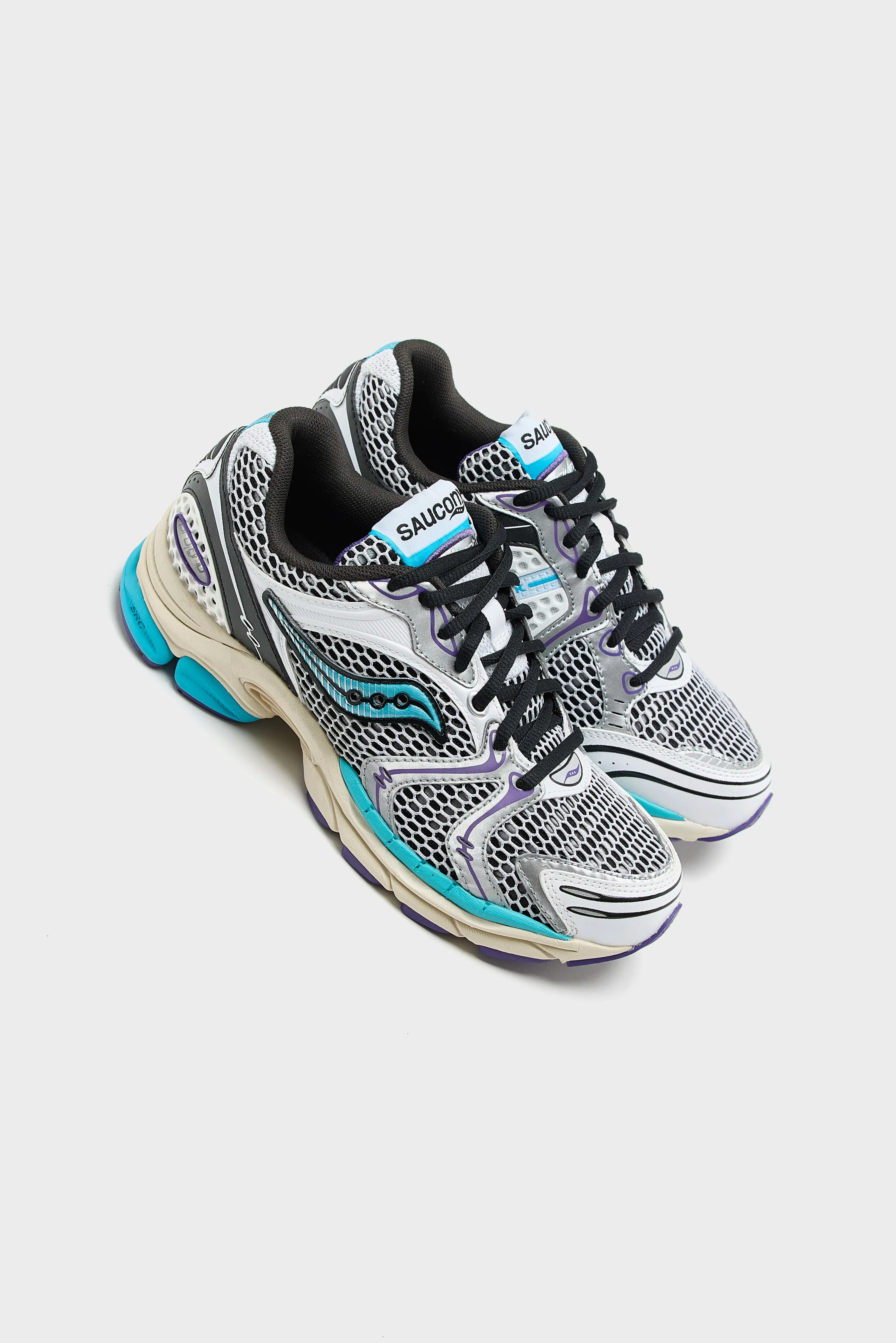 ProGrid Triumph 4 for Women  (251 / W / BLUE)