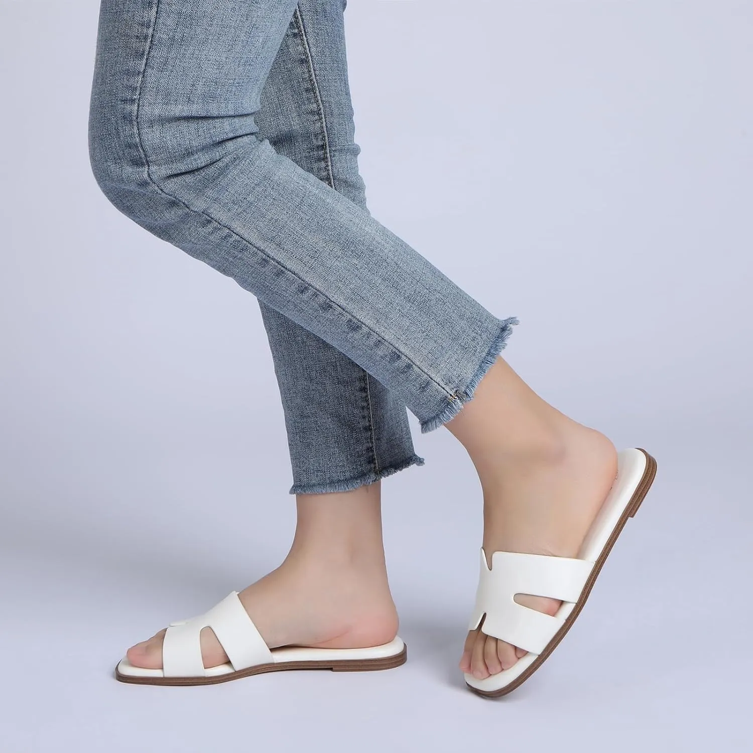 Rihero Women's Dressy Flat Sandals Comfortable Slip On Leather Slide Sandals