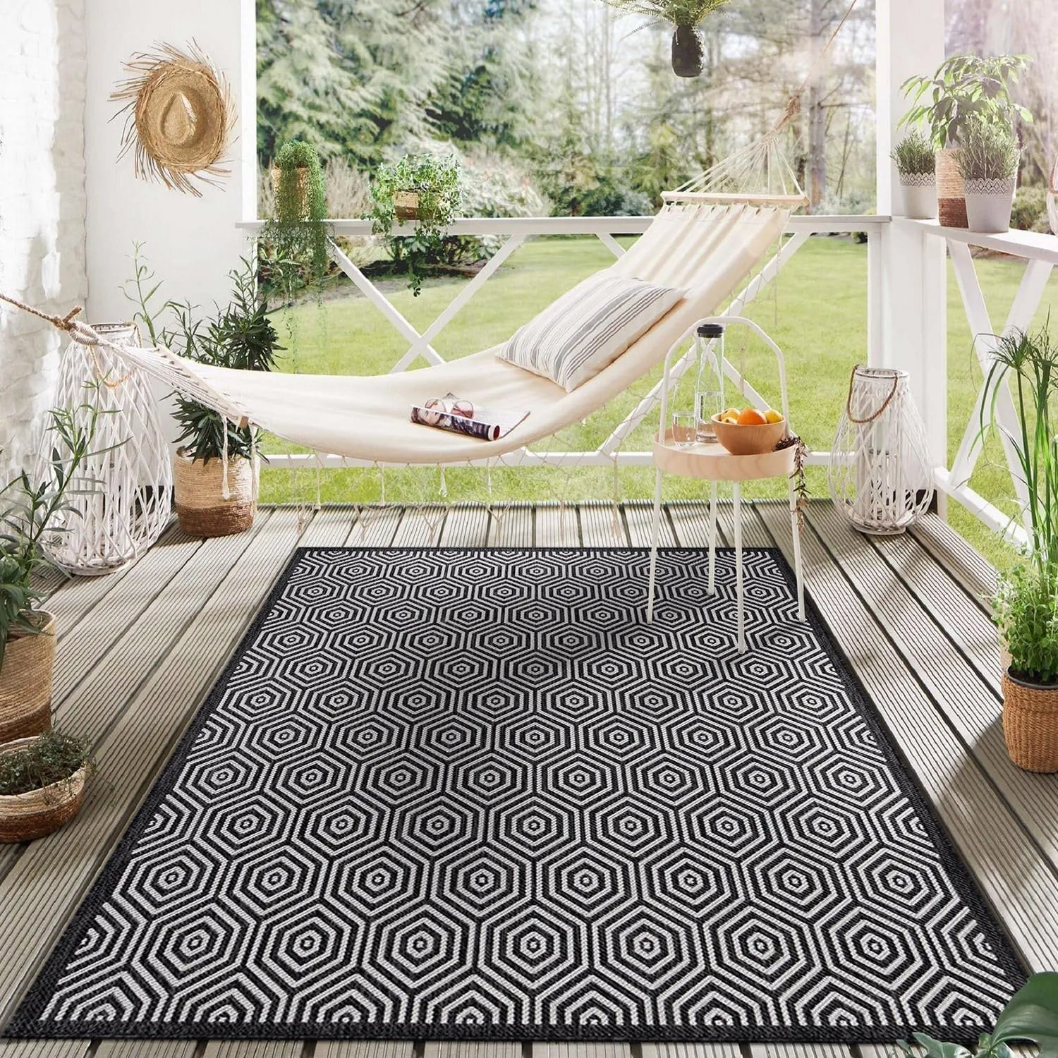 Rugshop Palmaria Modern Geometric Textured Flat Weave Easy Cleaning Outdoor Rugs for Deck,Patio,Backyard Indoor/Outdoor Area Rug 5' x 7' Black