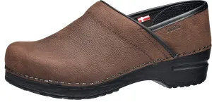 Sanita Men's Professional Oil Clog