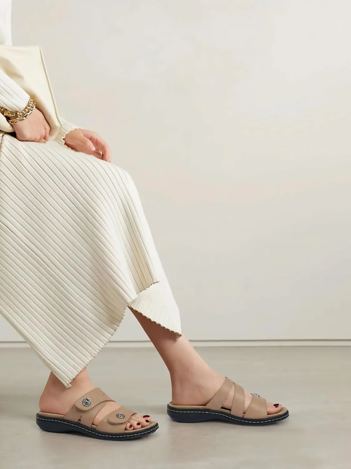 SHIBEVER Flat Sandals Women Dressy: Non Slip, Arch Support, Orthopedic, Plantar Fasciitis Comfortable Walking Sandal