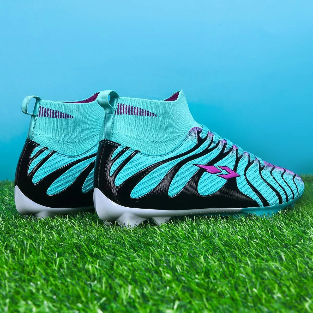 Soccer Cleats for Mens Womens Lightweight Training Football Shoes Unisex Outdoor High Ankle Sneaker