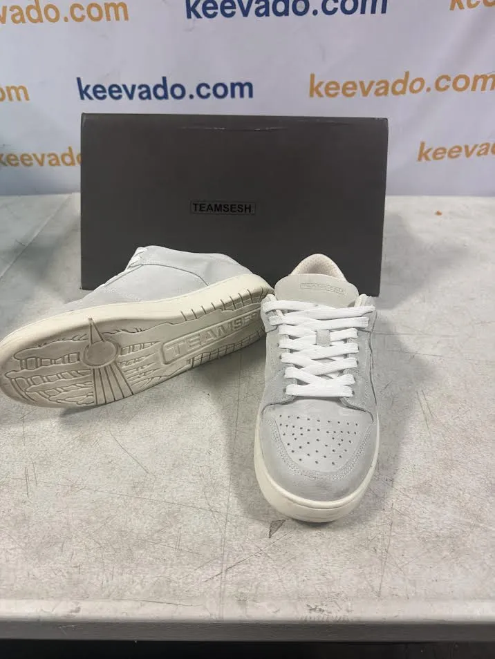 TEAMSESH SKULL STEPPERS SIZE 8