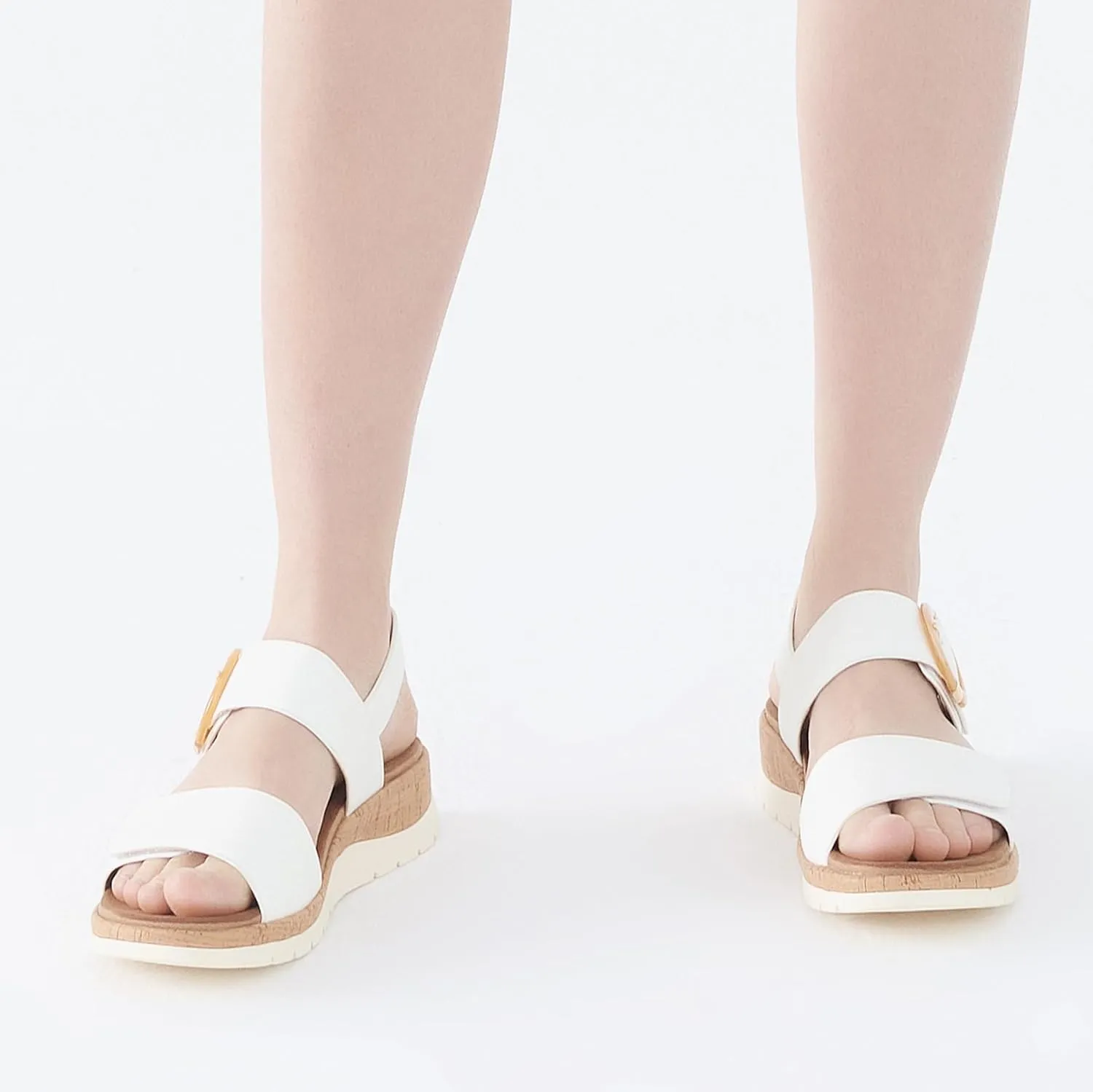 UBFEN Womens Flat Sandals Arch Support Open Toe Walking Comfy Casual Low Wedge Summer Shoes