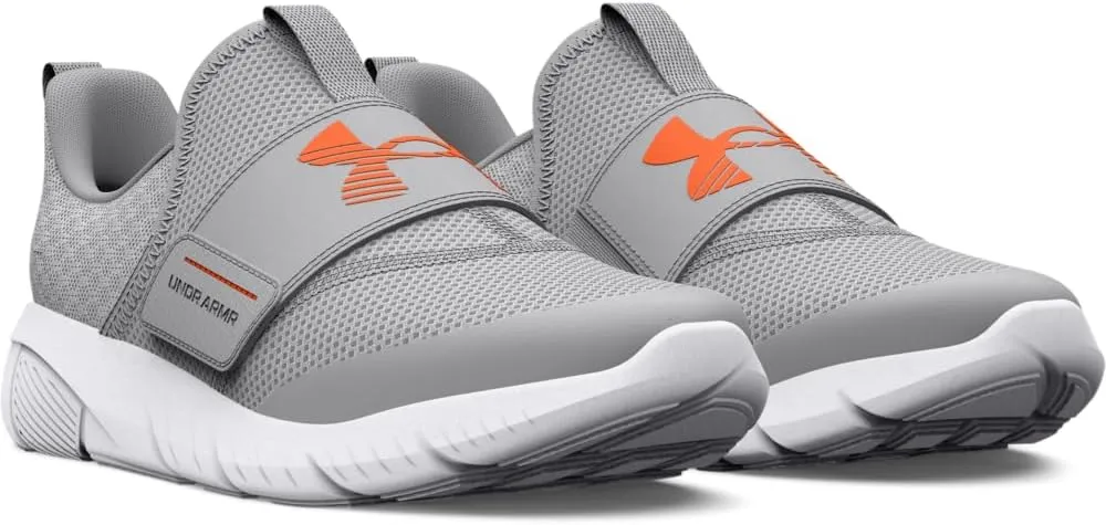 Under Armour Kids' Grade School Flash Sneaker