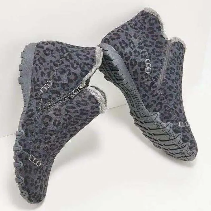 Women Casual Relaxed Fit Suede Boots