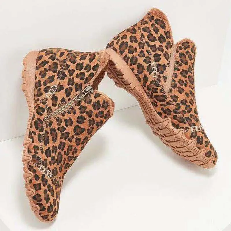 Women Casual Relaxed Fit Suede Boots