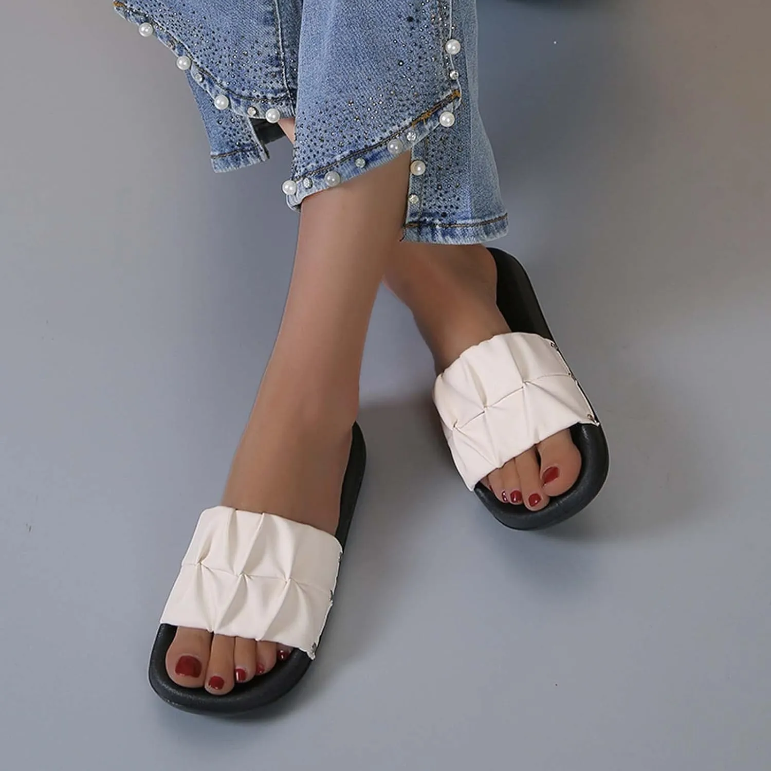 Women's Colorblock Ruched Flat Slipper Soft Anti-Slip Summer Sandals Casual Lounge SPA Slide Comfy Walking Sandal