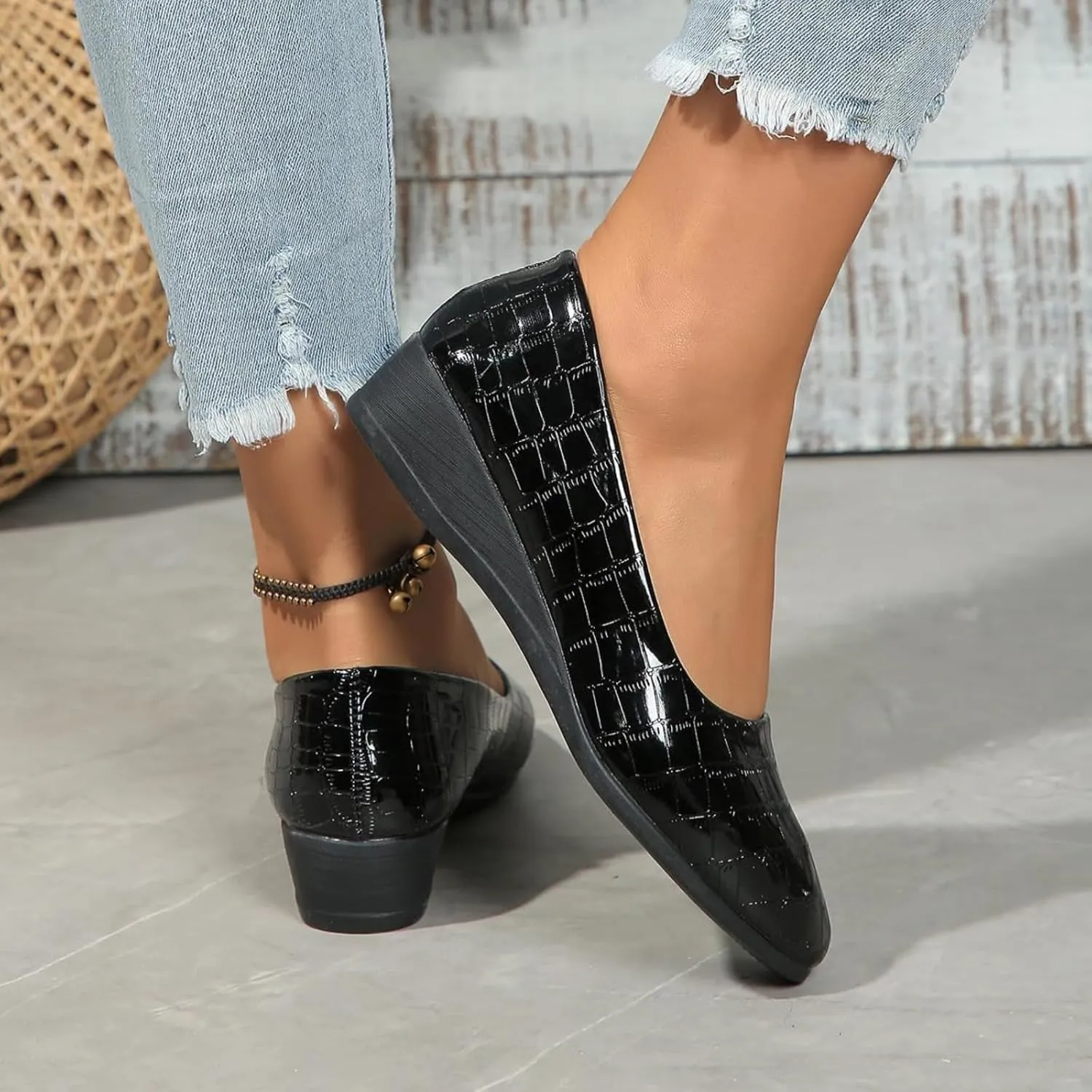 Women's Lightweight Leather Shoes, Shoes for Women Slip on Ladies Low Mid Heel Wedge Casual Work Dolly Ballerina Court Shoe