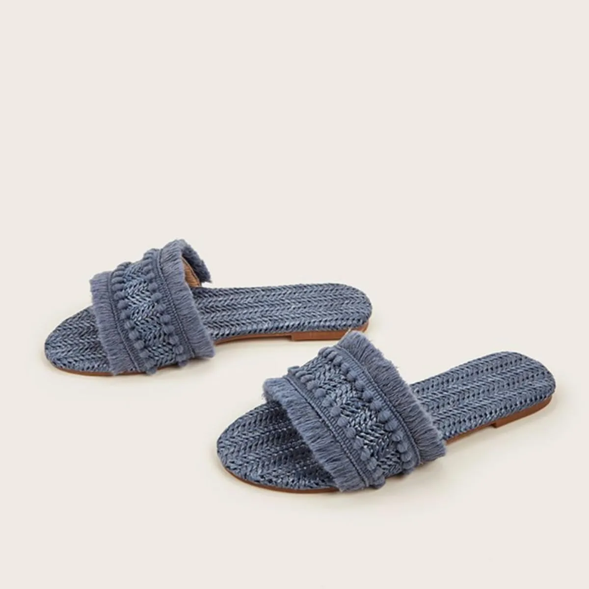 Women's Raffia Sandals Straw Woven Flats Fringe Crochet Nonslip Comfy Beach Slides for Summer